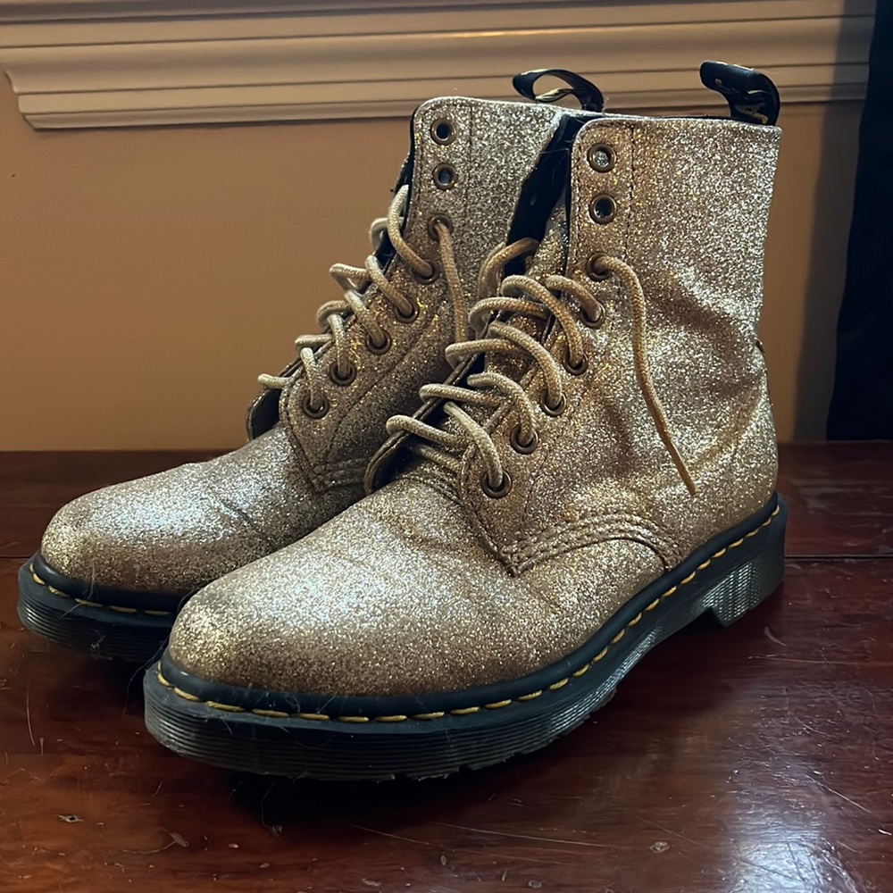 Doc Martens - Bouncing Soles - Gold Glitter Boots - Lightly Used For Cosplay